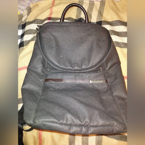Briggs & Riley Kinzie Street Small Wide-mouth Backpack - Picture 4 of 5